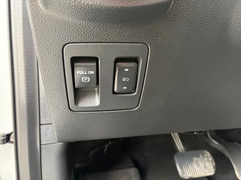 Used 2019 Ford F150 Lariat w/ Equipment Group 502A Luxury AWD/4WD image 14