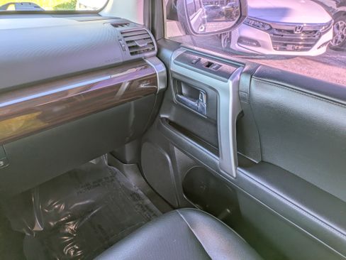 Used 2020 Toyota 4Runner Limited image 19