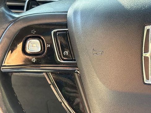 Used 2021 Lincoln Corsair AWD w/ Premium Package image 22