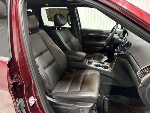 Used 2019 Jeep Grand Cherokee Limited AWD/4WD image 29