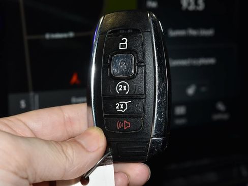 Used 2019 Lincoln Navigator Reserve AWD/4WD image 19