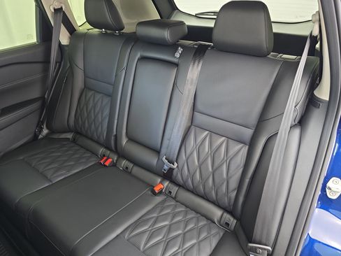 New 2026 Nissan Rogue Platinum AWD/4WD image 14