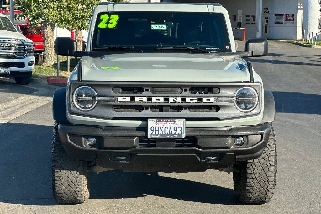Used 2023 Ford Bronco Big Bend w/ Sasquatch Package AWD/4WD image 9