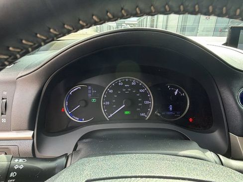 Used 2017 Lexus CT 200h w/ Navigation System Package FWD image 17