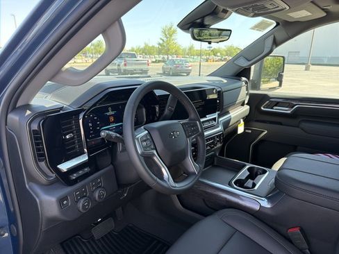 New 2026 Chevrolet Silverado 3500 LTZ w/ LTZ Plus Package AWD/4WD image 12