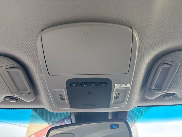 Used 2018 Toyota Camry XLE FWD image 21