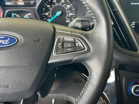 Used 2019 Ford Escape SE AWD/4WD image 38