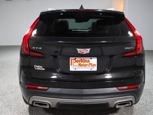 Used 2023 Cadillac XT4 Premium Luxury w/ Cold Weather Package FWD image 8