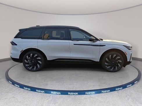 New 2026 Lincoln Nautilus Reserve AWD/4WD image 4