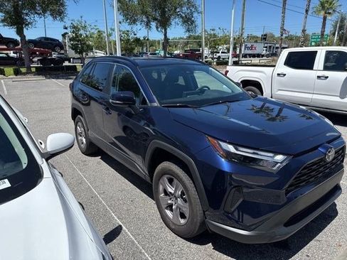 Used 2023 Toyota RAV4 XLE w/ Convenience Package image 3