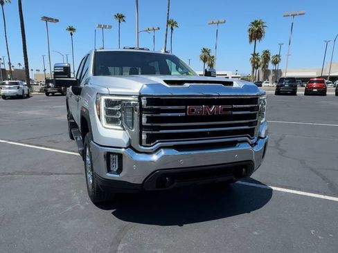 Used 2022 GMC Sierra 2500 SLT w/ SLT Premium Package AWD/4WD image 4
