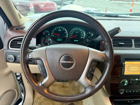 Used 2008 GMC Yukon XL Denali image 24