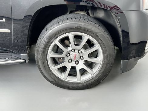 Used 2020 GMC Yukon XL Denali AWD/4WD image 42