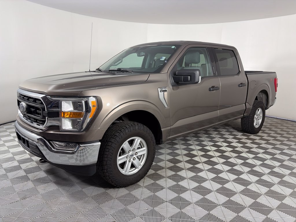 Used 2021 Ford F150 XLT w/ Equipment Group 301A Mid AWD/4WD image 3