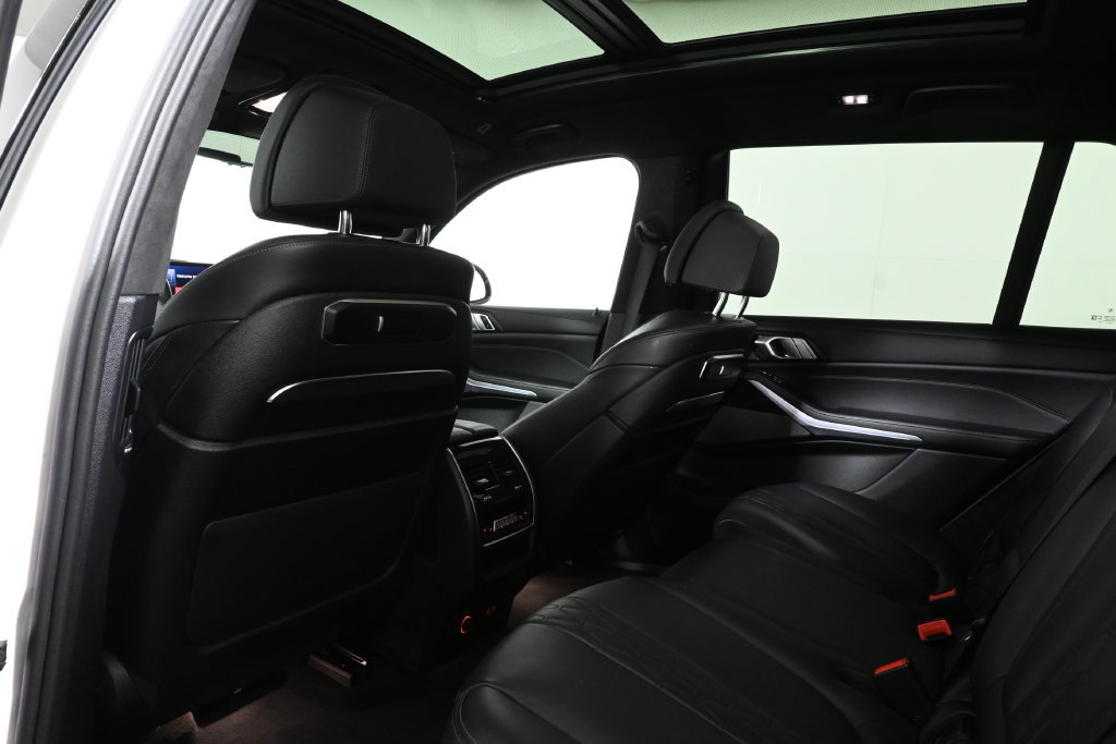 Certified 2024 BMW X7 M60i w/ Executive Package AWD/4WD image 27
