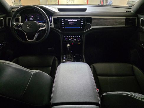 Used 2023 Volkswagen Atlas Cross Sport SE w/ Panoramic Sunroof Package AWD/4WD image 14