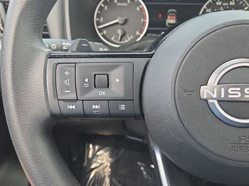 Used 2023 Nissan Rogue SV AWD/4WD image 24