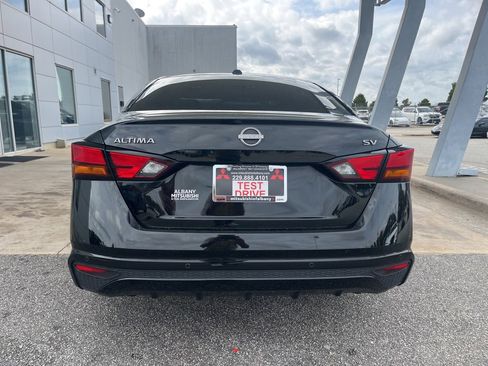 Used 2024 Nissan Altima 2.5 SV image 24