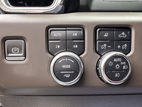 Used 2023 GMC Sierra 1500 Denali AWD/4WD image 20