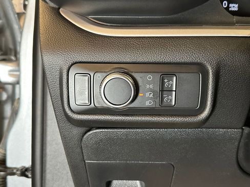 Used 2021 Ford Explorer XLT AWD/4WD image 18