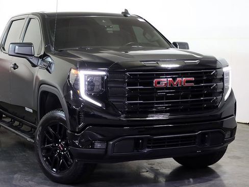 Used 2023 GMC Sierra 1500 Elevation image 6