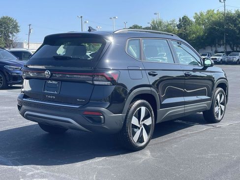 Used 2025 Volkswagen Taos S AWD/4WD image 7