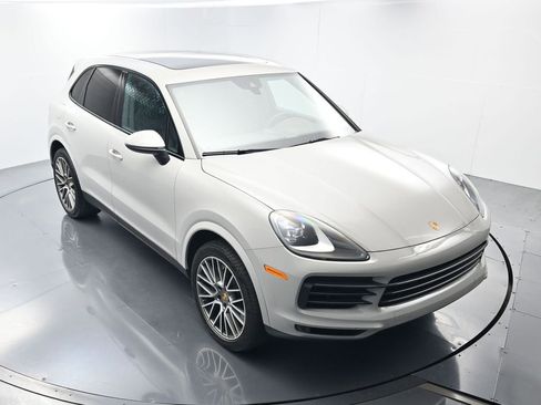 Certified 2023 Porsche Cayenne Platinum Edition AWD/4WD image 44