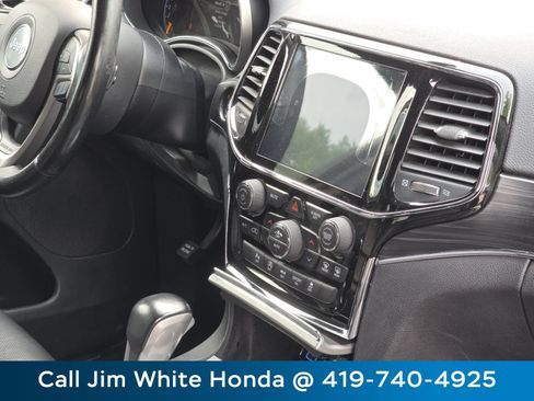 Used 2020 Jeep Grand Cherokee Limited w/ Luxury Group II AWD/4WD image 22
