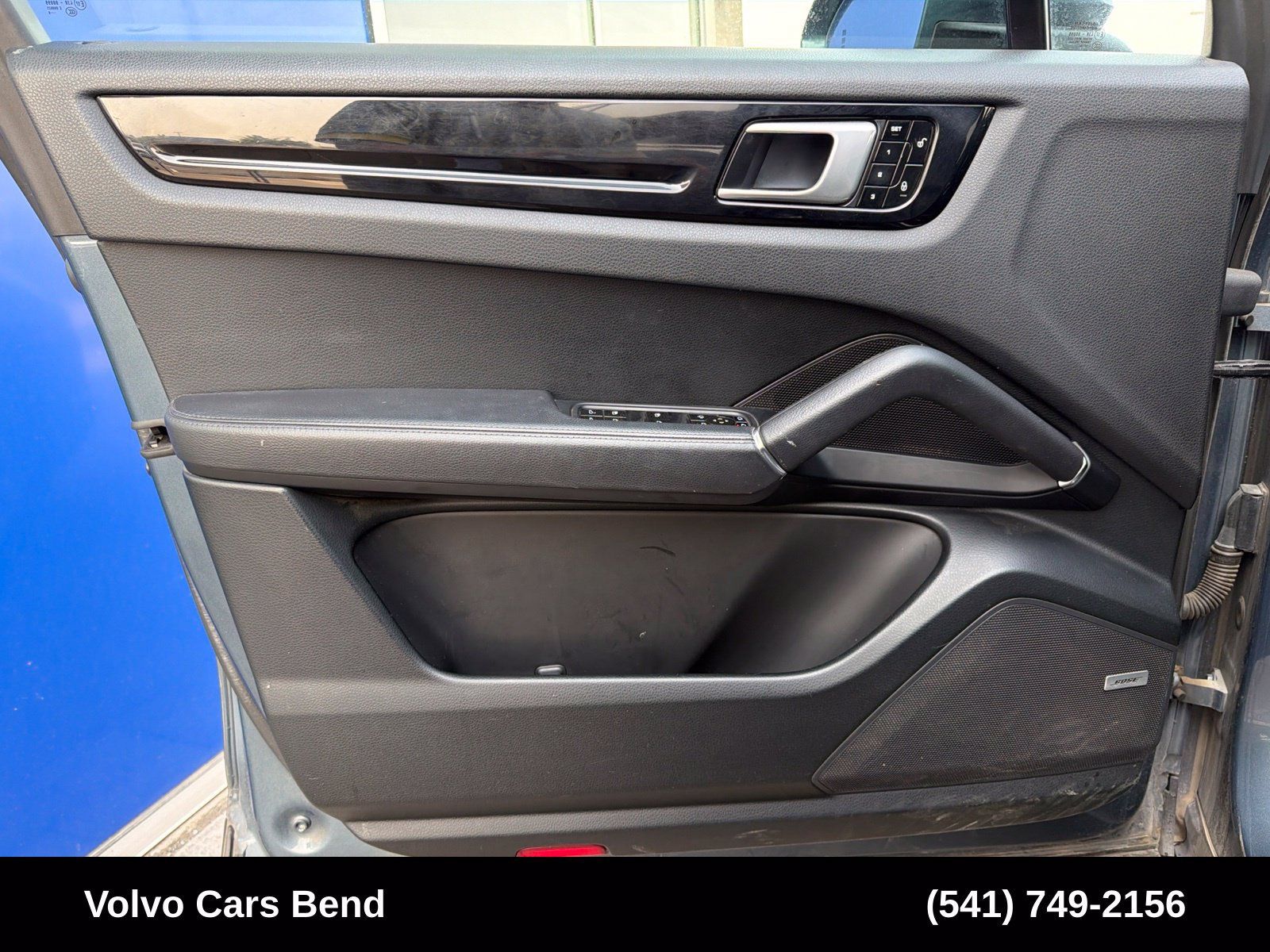 Used 2019 Porsche Cayenne AWD/4WD image 18
