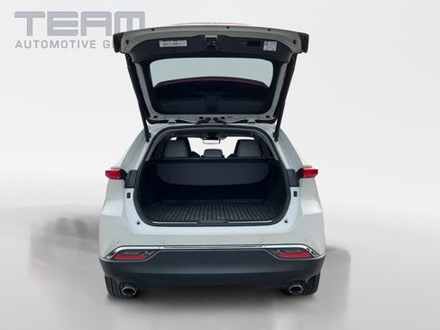 Used 2021 Toyota Venza Limited image 13