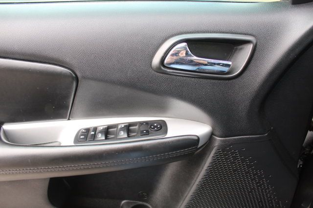 Used 2019 Dodge Journey SE w/ Premium Group FWD image 28