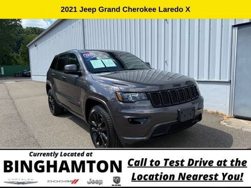 Used 2021 Jeep Grand Cherokee Laredo X AWD/4WD image 2