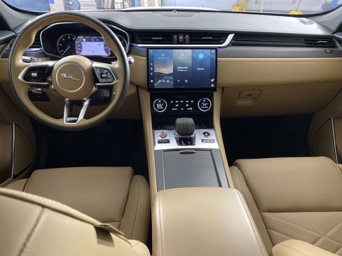 New 2022 Jaguar F-PACE S image 13
