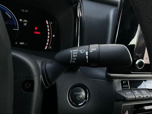 Used 2025 Toyota Camry LE image 35