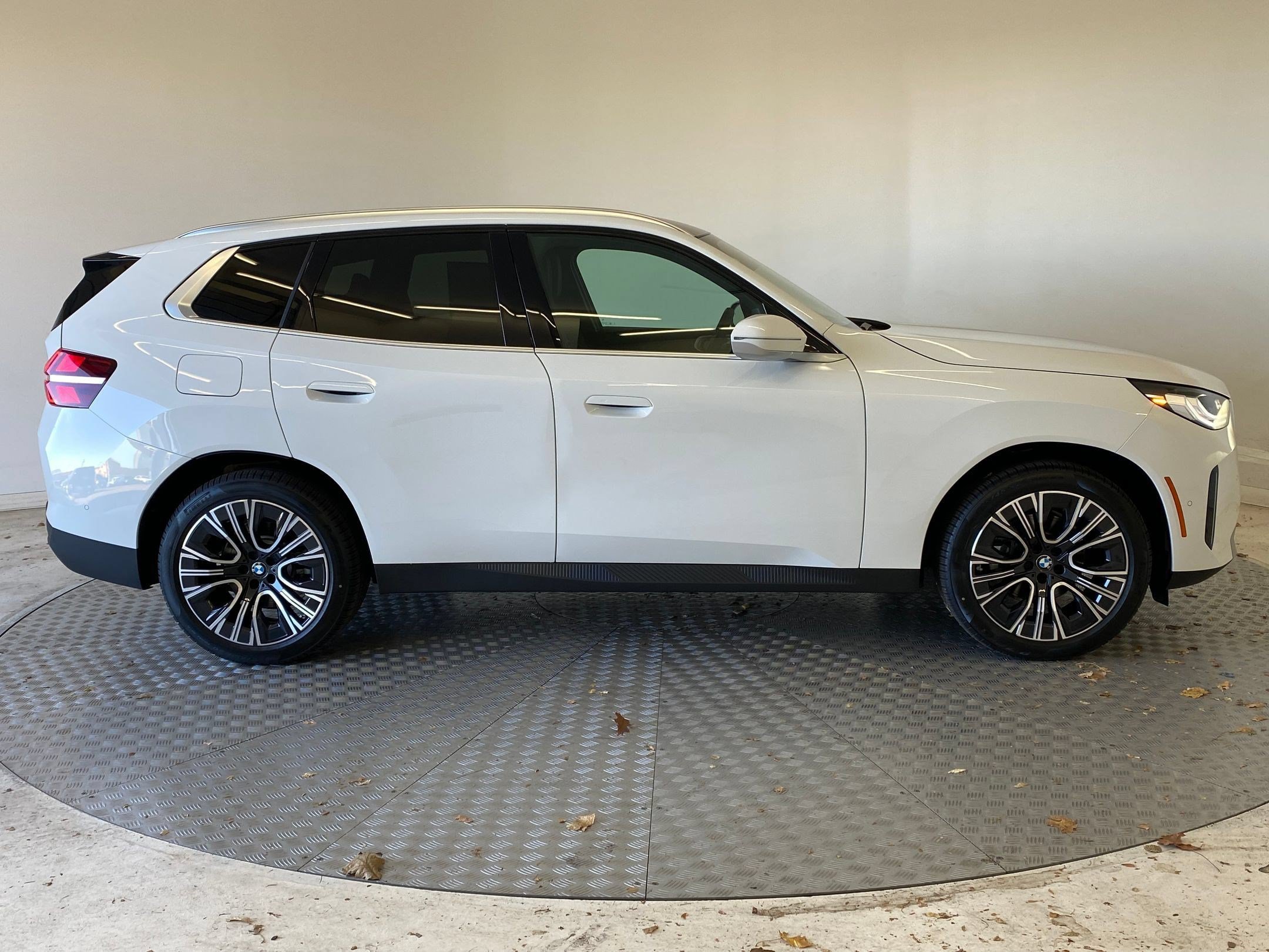 Used 2026 BMW X3 xDrive30i w/ Convenience Package AWD/4WD image 7