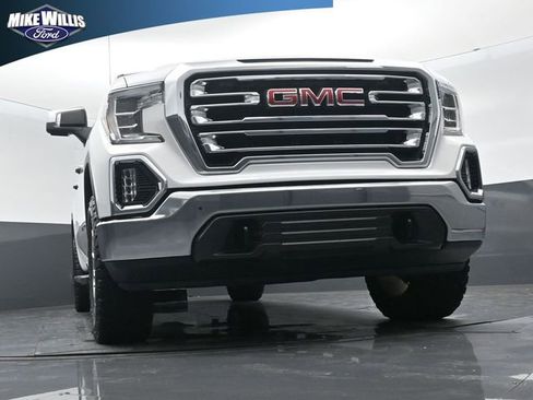 Used 2019 GMC Sierra 1500 SLT image 18
