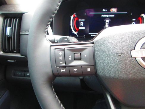 New 2026 Nissan Pathfinder Platinum image 24