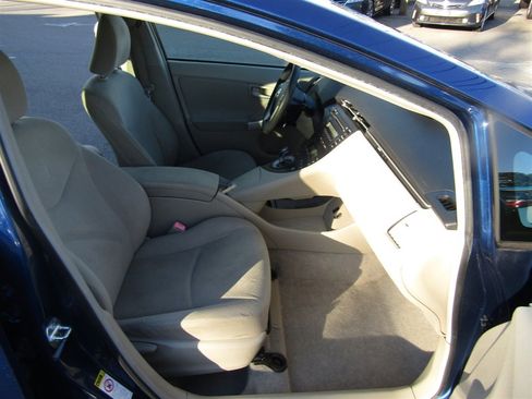 Used 2010 Toyota Prius image 16