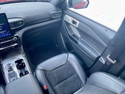Used 2023 Ford Explorer ST w/ Equipment Group 401A image 18