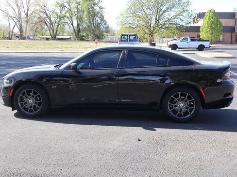 Used 2018 Dodge Charger GT image 9
