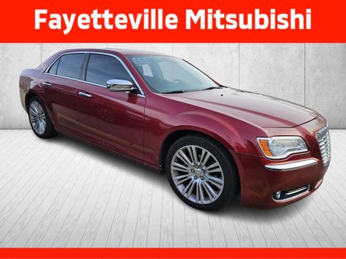Used 2014 Chrysler 300 C w/ Light Group image 1