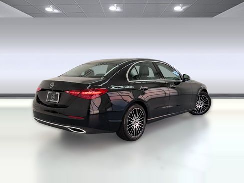 Used 2023 Mercedes-Benz C 300 Sedan image 8
