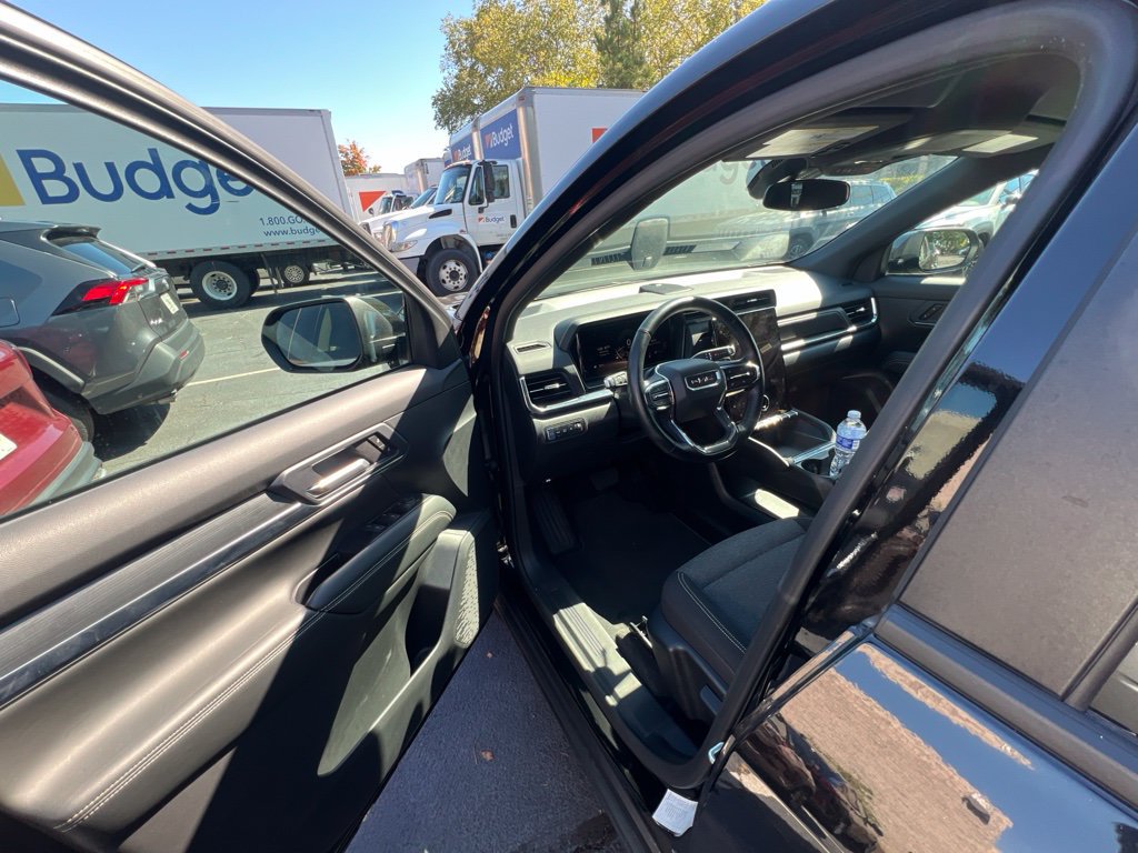 Used 2026 GMC Terrain Elevation FWD image 2