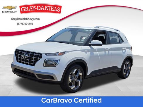Used 2025 Hyundai Venue SEL FWD image 1