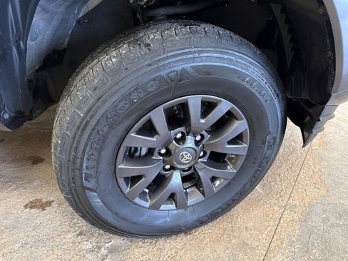 Used 2023 Toyota Tacoma SR5 image 12