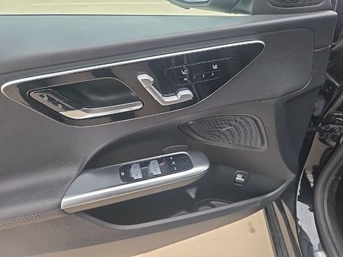 Used 2024 Mercedes-Benz C 300 Sedan image 5
