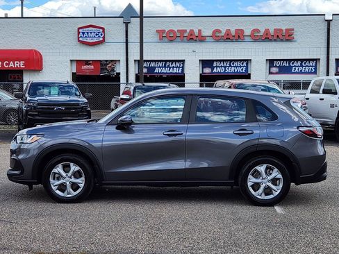 Used 2025 Honda HR-V LX image 2