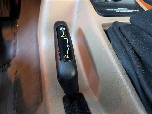 Used 1999 Jeep Wrangler Sahara image 16