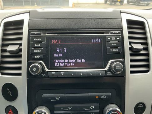 Used 2016 Nissan Frontier SV image 26