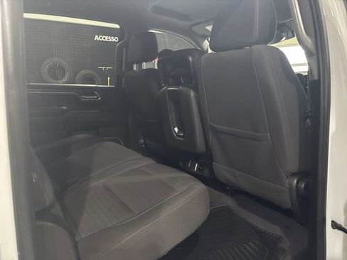 Used 2024 Chevrolet Silverado 2500 LT w/ Convenience Package image 34